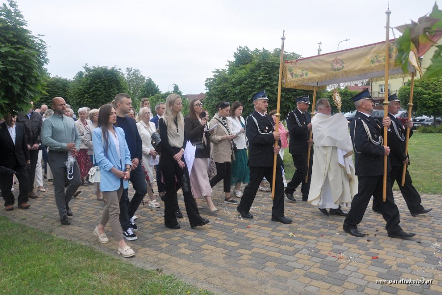 044 Procesja eucharystyczna.jpg
